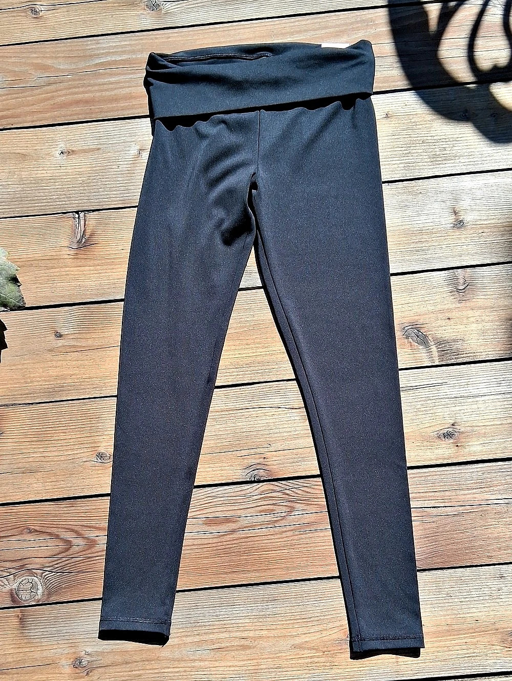Victoria's Secret Incredible Essential Legging Black Size 6 NWT